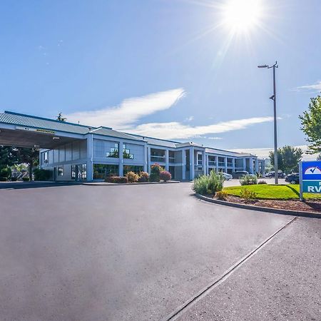 Americas Best Value Inn Phoenix Medford Фінікс Екстер'єр фото