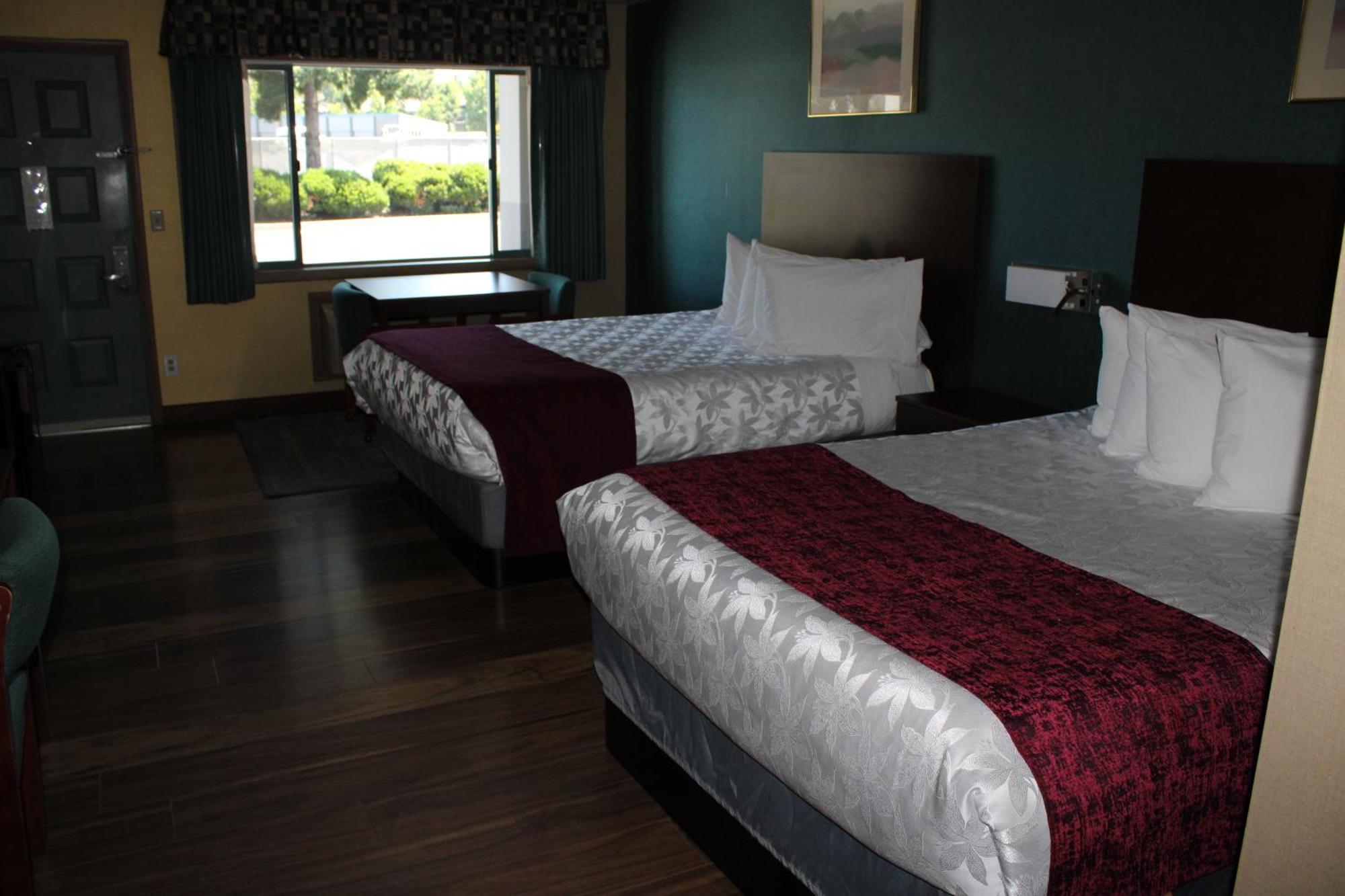 Americas Best Value Inn Phoenix Medford Фінікс Екстер'єр фото