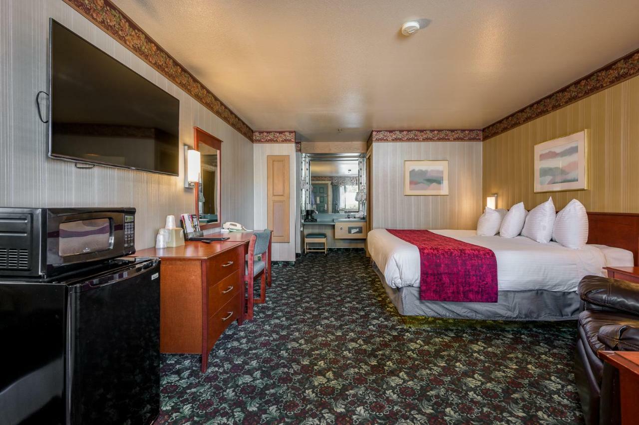 Americas Best Value Inn Phoenix Medford Фінікс Екстер'єр фото